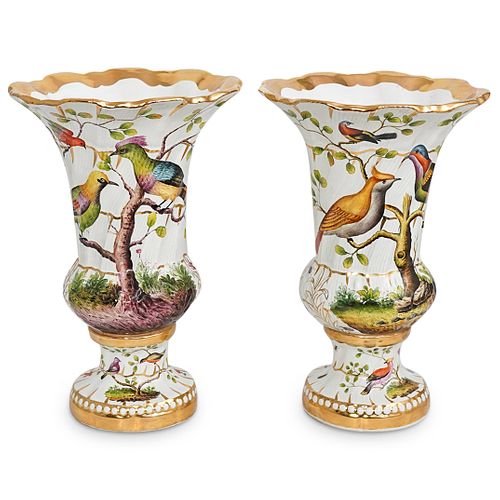 PAIR OF HEREND STYLE VASESDESCRIPTION  38d595