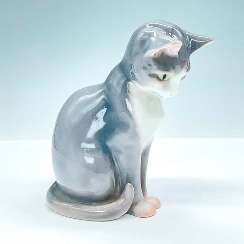 BING AND GRONDAHL PORCELAIN FIGURINE,