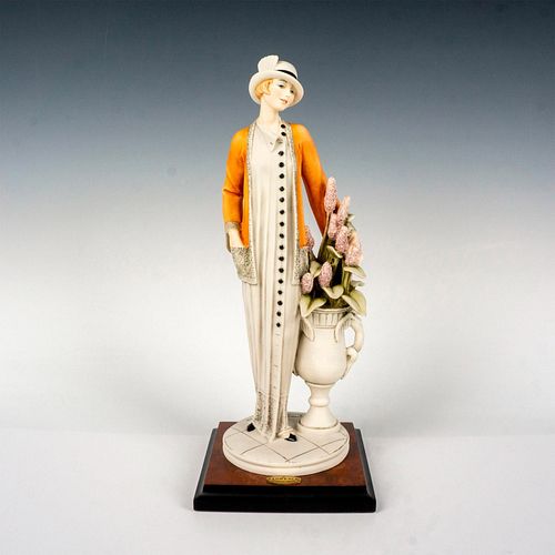 FLORENCE GIUSEPPE ARMANI FIGURINE,