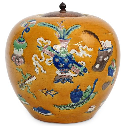 CHINESE QING DYNASTY PORCELAIN