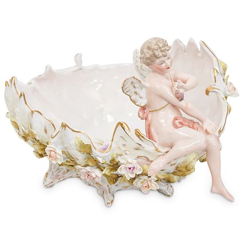 GERMAN SITZENDORF PORCELAIN CENTERPIECE 38d79f