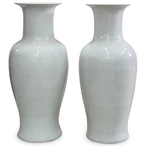 PAIR OF LARGE PORCELAIN VASESDESCRIPTION  38d7e6