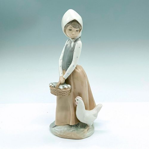 ZAPHIR PORCELAIN FIGURINE GIRL 38d98c