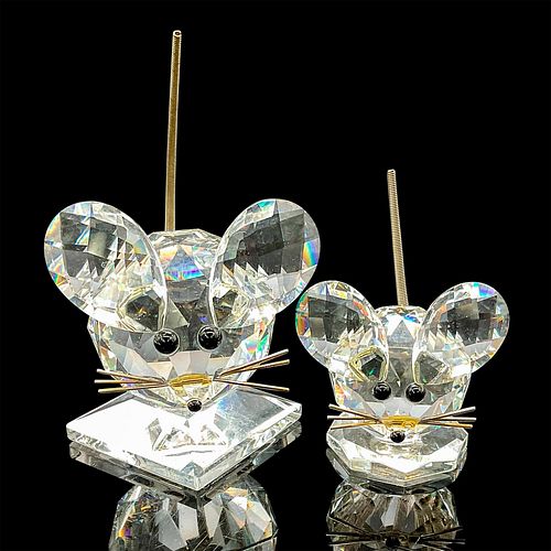 PAIR OF SWAROVSKI CRYSTAL FIGURINES  38d9ea