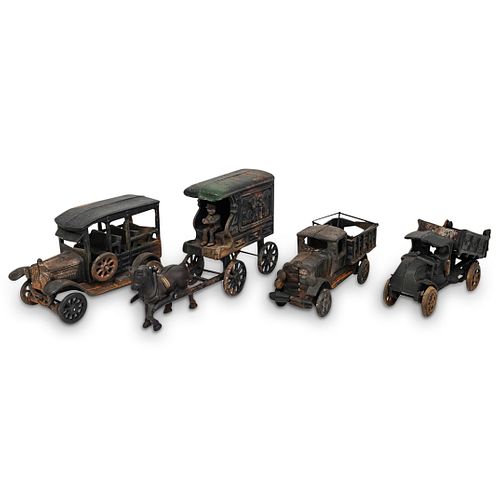 (4 PC) VINTAGE CAST IRON TOYS GROUPING