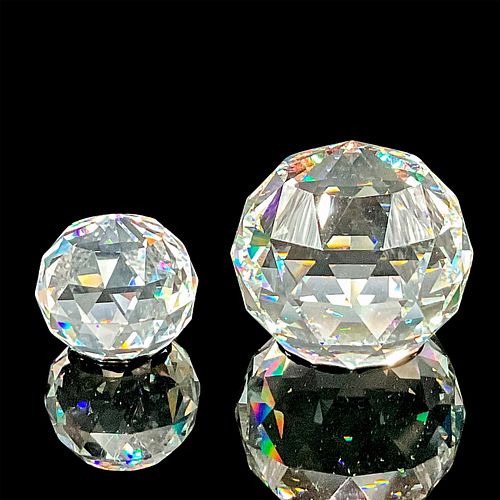 2PC SWAROVSKI SCS CRYSTAL ROUND