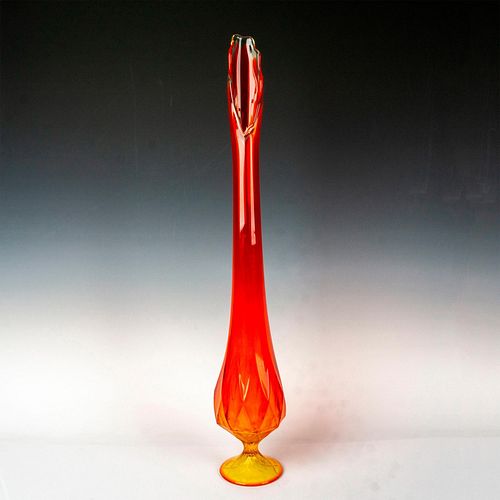 VINTAGE TALL RED SWUNG ART GLASS 38dfe0