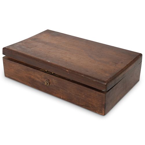 ANTIQUE DOCUMENT BOXDESCRIPTION: