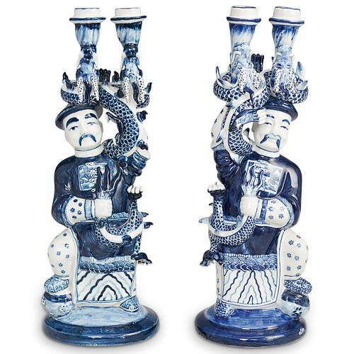 PAIR OF CHINESE PORCELAIN FIGURAL 38e2e4