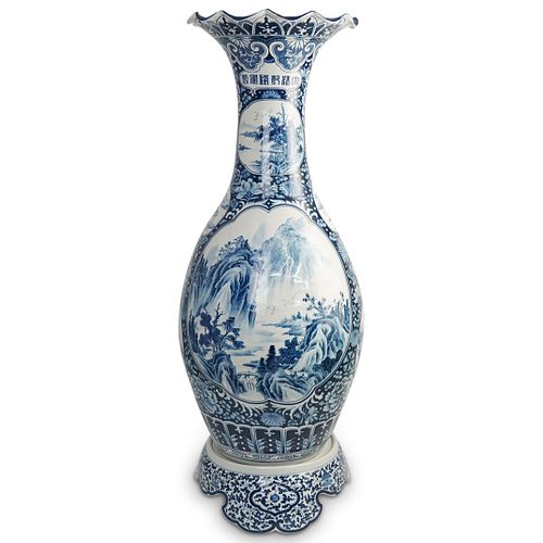 LARGE CHINESE WHITE BLUE PORCELAIN 38e2f8