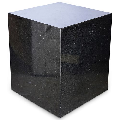 POLISHED GRANITE CUBE BASEDESCRIPTION: