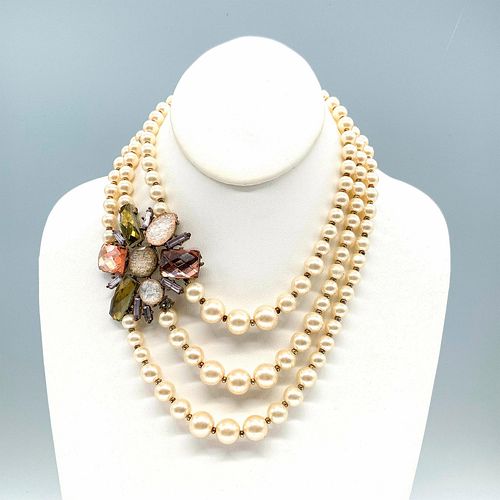 THREE STRAND FAUX PEARL AND RHINESTONE 38e453