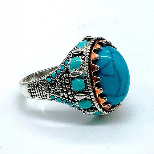 BEAUTIFUL SILVER TONE TURQUOISE