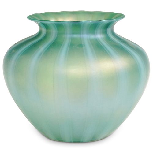 STEUBEN ORIENTAL RIBBED GLASS VASEDESCRIPTION: