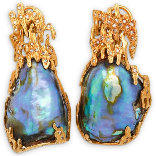 "DAGON" 18K DIAMOND & ABALONE EARRINGSDESCRIPTION: