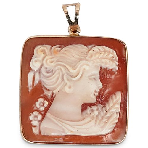 ITALIAN 14K GOLD AND CAMEO PENDANTDESCRIPTION: