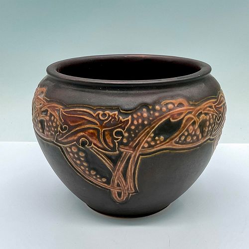 ROSEVILLE POTTERY VASE, ROSECRAFT