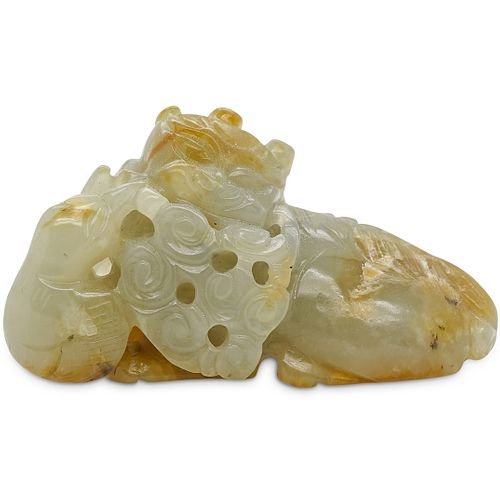 CHINESE MYTHICAL BEAST JADE FIGURINEDESCRIPTION:
