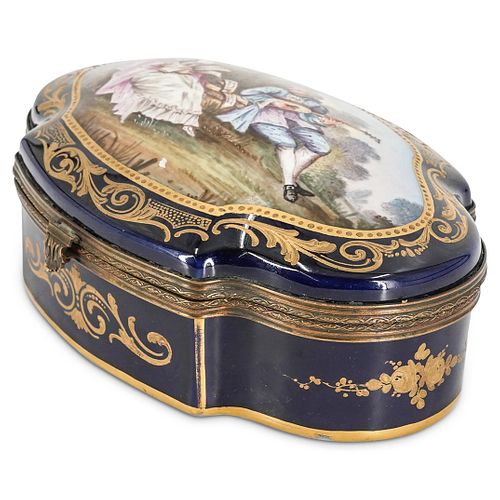 SEVRES STYLE PORCELAIN BOXDESCRIPTION  38c512