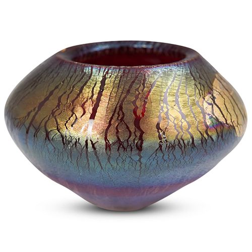 EICKHOLT ART GLASS STUDIO VASEDESCRIPTION: