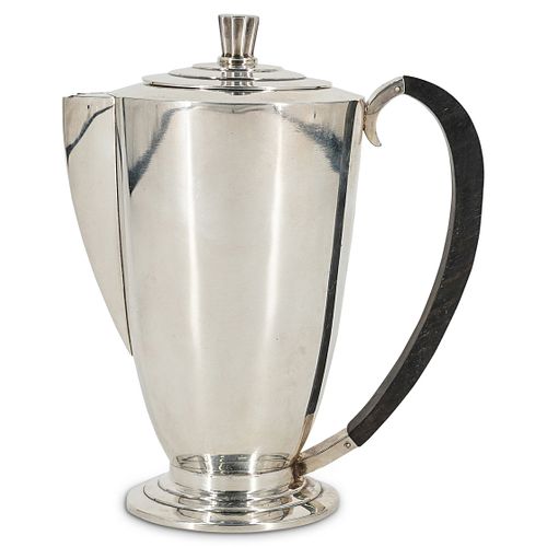 AMERICAN STERLING SILVER TEA KETTLEDESCRIPTION: