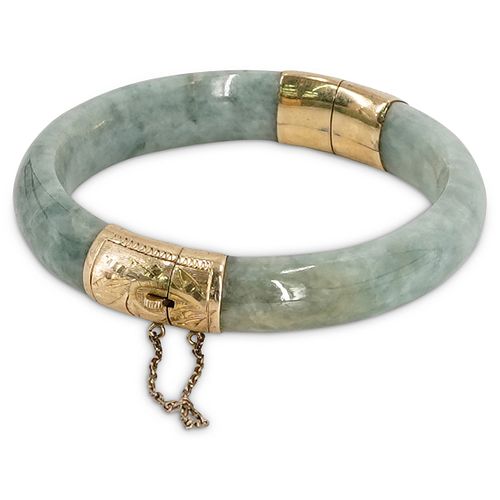 CHINESE 14K GOLD AND JADE BANGLEDESCRIPTION  38c97a