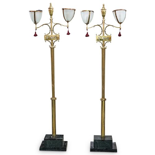 (2 PC) PAIR OF 5TH AVENUE STREET LIGHTSDESCRIPTION: