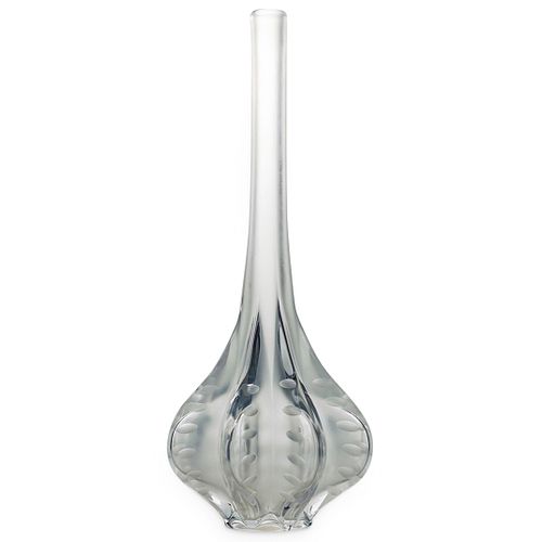 MARIE CLAUDE LALIQUE CRYSTAL VASEDESCRIPTION: