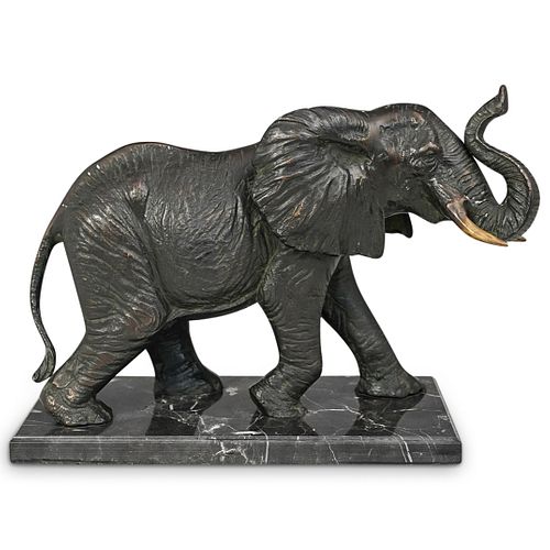 LARGE BRONZE ELEPHANT SCULPTUREDESCRIPTION  38cc91