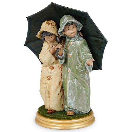 LLADRO UNDER THE RAIN PORCELAIN 38cd73