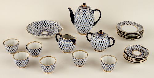 22 PC RUSSIAN PORCELAIN TEA SERVICETwenty 38ce01