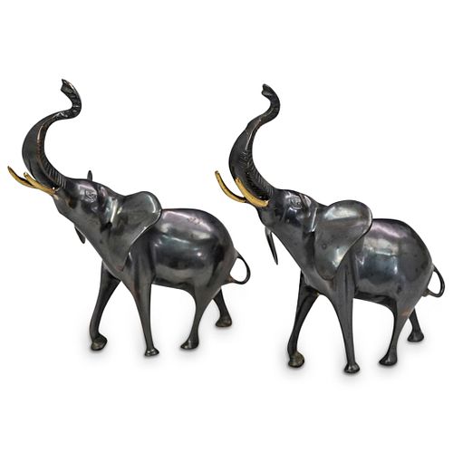 PAIR OF BRASS ELEPHANT STATUESDESCRIPTION: