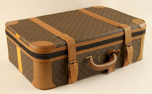 LOUIS VUITTON SUITEBASE WITH LUGGAGE 38d072