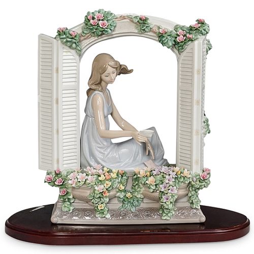 LLADRO "THINKING OF LOVE" PORCELAIN