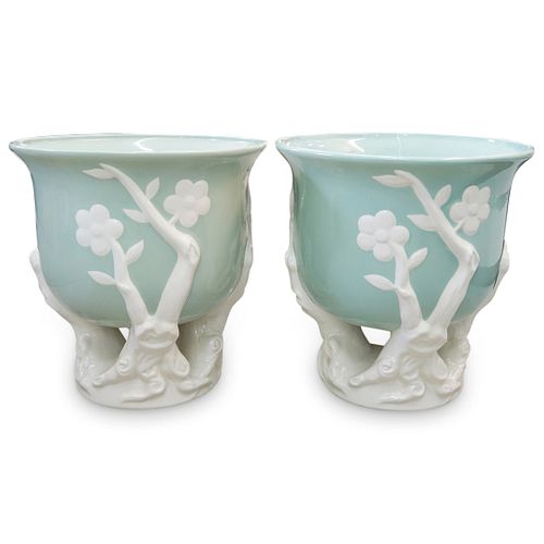 (2 PC) PAIR OF LARGE CHINESE PORCELAIN
