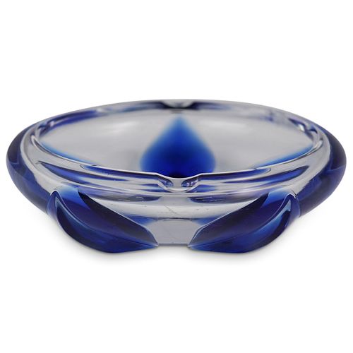 LALIQUE CRYSTAL ASHTRAYDESCRIPTION: