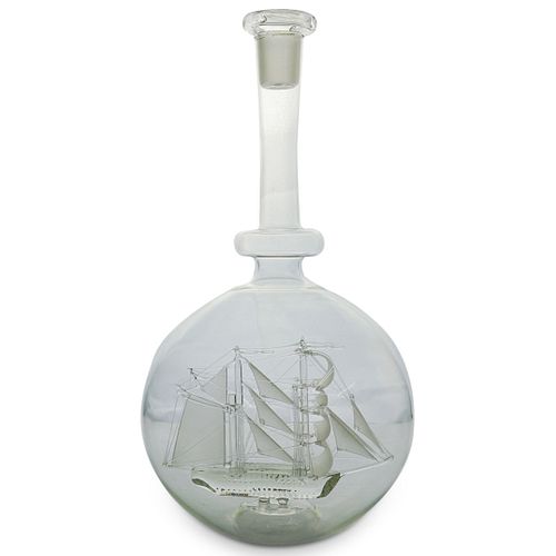 GLOBE LIQUOR GLASS DECANTERDESCRIPTION: