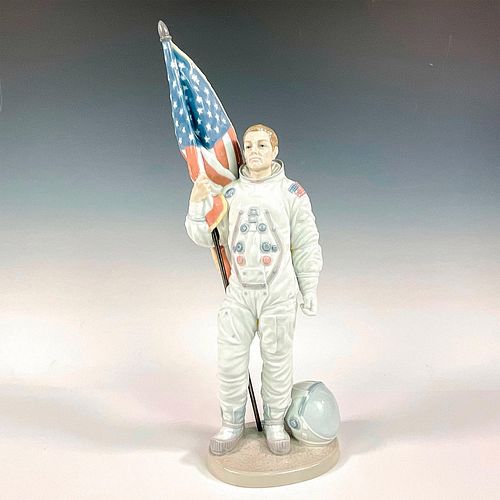 APOLLO LANDING 1006168 LTD. - LLADRO