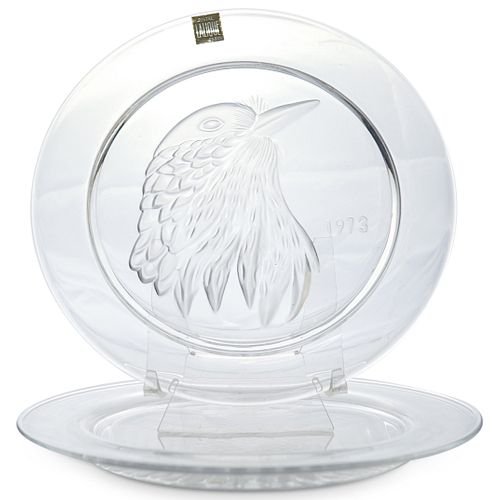  2 PC LALIQUE CRYSTAL PLATE SETDESCRIPTION  390390