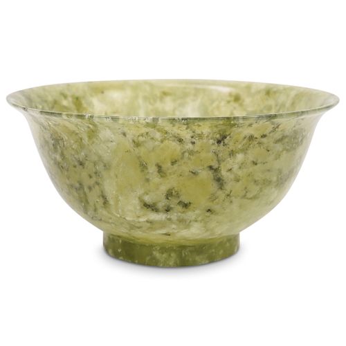 CARVED CHINESE SPINACH JADE BOWLDESCRIPTION  390442