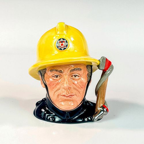 FIREMAN D6839 - SMALL - ROYAL DOULTON