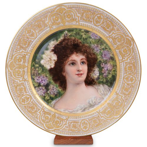 ANTIQUE ROYAL VIENNA PORCELAIN PLATEDESCRIPTION: