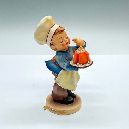 GOEBEL HUMMEL FIGURINE BAKER HUM 3908ac