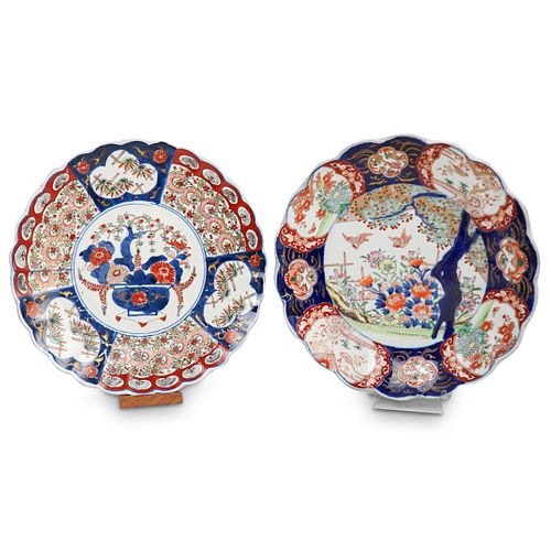  2 PC IMARI PORCELAIN PLATESDESCRIPTION  3909ab