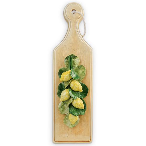 ITALIAN MAJOLICA LEMON WALL PLATEDESCRIPTION  390a04