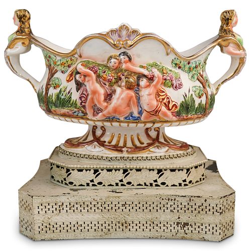 CAPODIMONTE CENTERPIECE HANDLED BOWLDESCRIPTION: