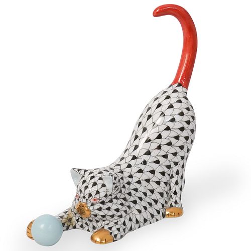 HEREND PORCELAIN FISHNET CAT WITH 390a31