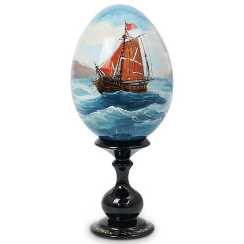 RUSSIAN HAND PAINTED EGGDESCRIPTION: