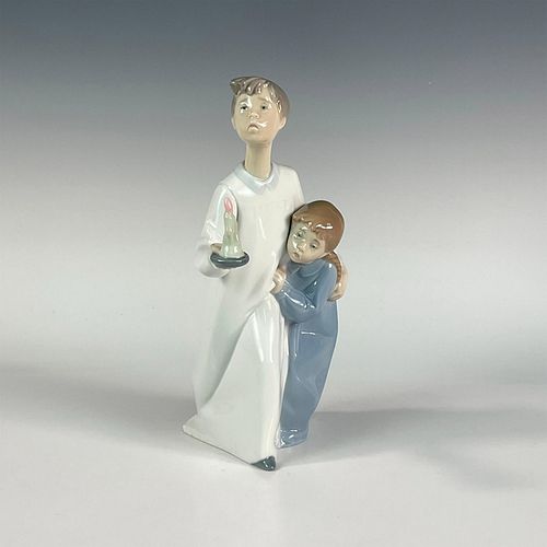 BOY AND GIRL 1004874 - LLADRO PORCELAIN