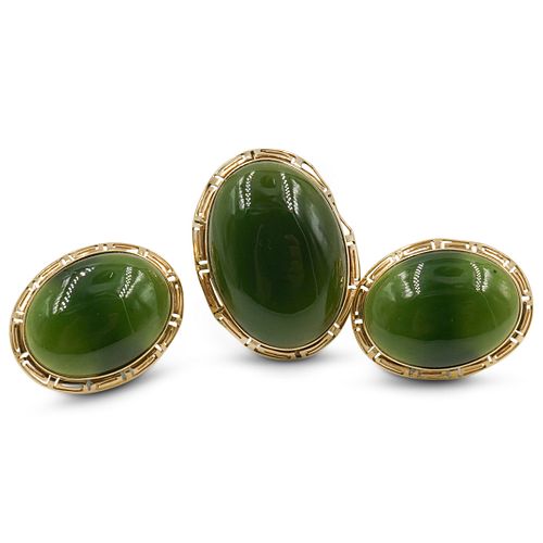 14K GOLD AND JADE LADIES SETDESCRIPTION  390ea0